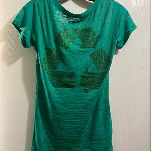 Burnout T-shirt with recycle symbol in gems on back